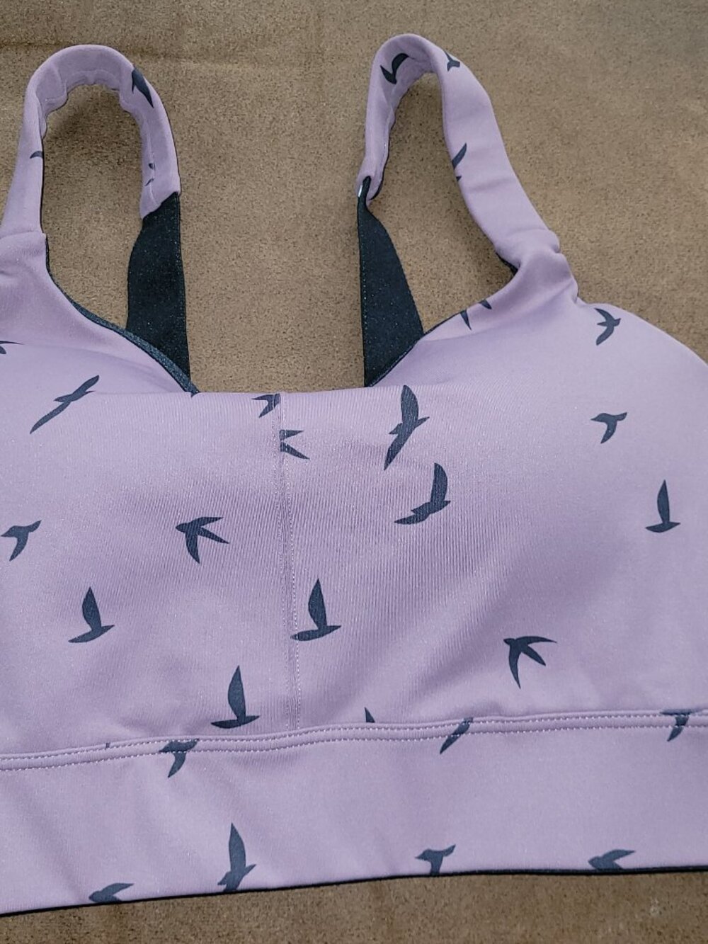 Oiselle Queen Aura model jog bra